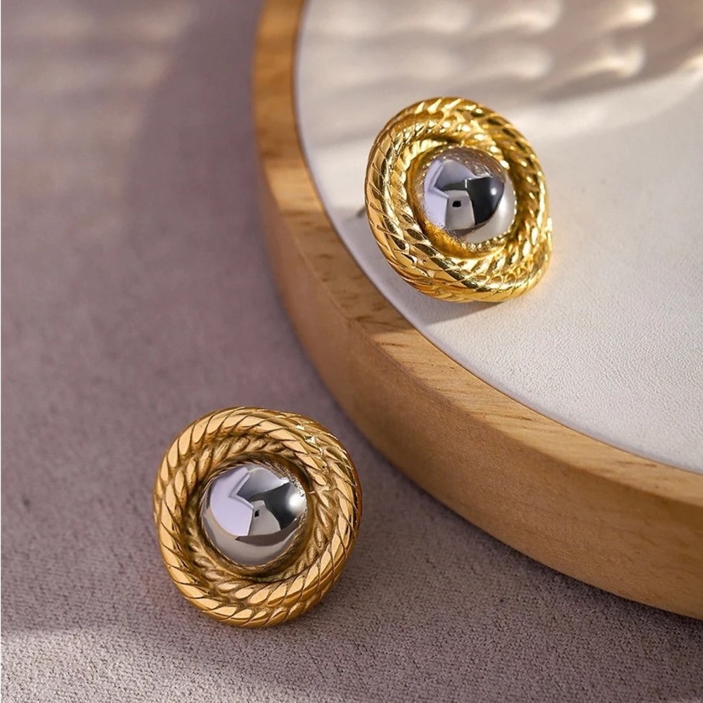 Two Tone Textured Circle Earrings*Round Earrings*Naomi Earrings - Picture 3 of 7